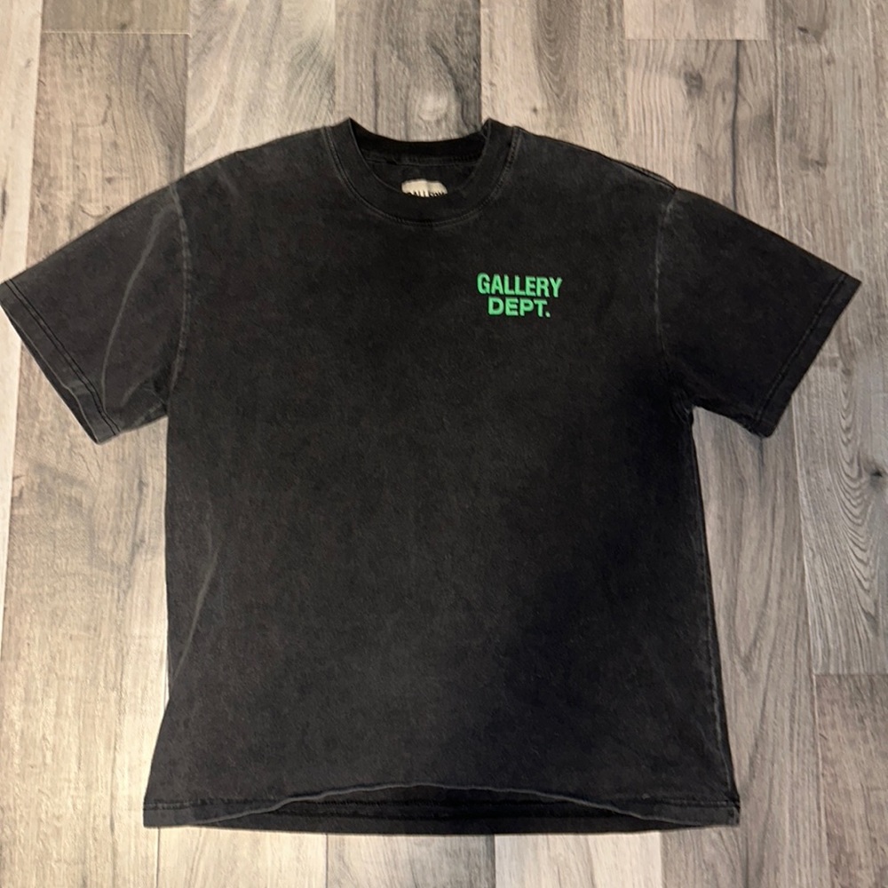 Gallery dept t shirt